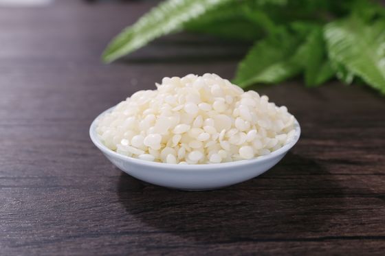 kopen Volledig Geraffineerde Paraffine 80# voor de Pallets Witte Microcrystalline Was van de Schoonheidsmiddelenwas online vervaardiging