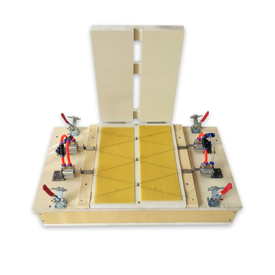 kopen W Vorm Automatische Elektrische Draad Embedder voor het Verwarmen van Wasdraad op het Blad van de Bijenwasstichting online vervaardiging