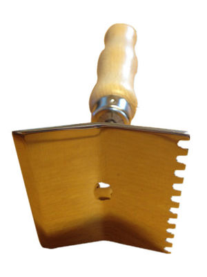 De Aanzetuitrusting van de roestvrij staalimkerij Koningin Excluder Cleaning Shovel