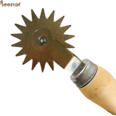 Van het het handvatkader van het imkerijhulpmiddel houten Wieltype Handdraad Embedder voor imkerij